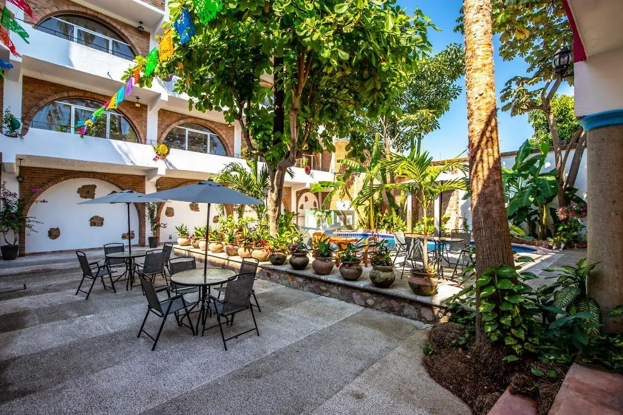 *****  Dance Studio & Swimming Pool Hotel Puerto Vallarta Mexico