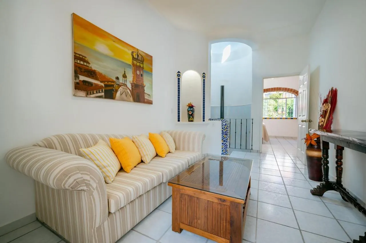 Hotel Dance Studio & Swimming Pool Puerto Vallarta 5*,