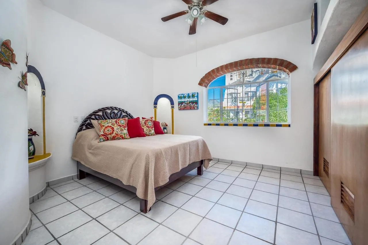 *****  Hotel Dance Studio & Swimming Pool Puerto Vallarta Mexiko