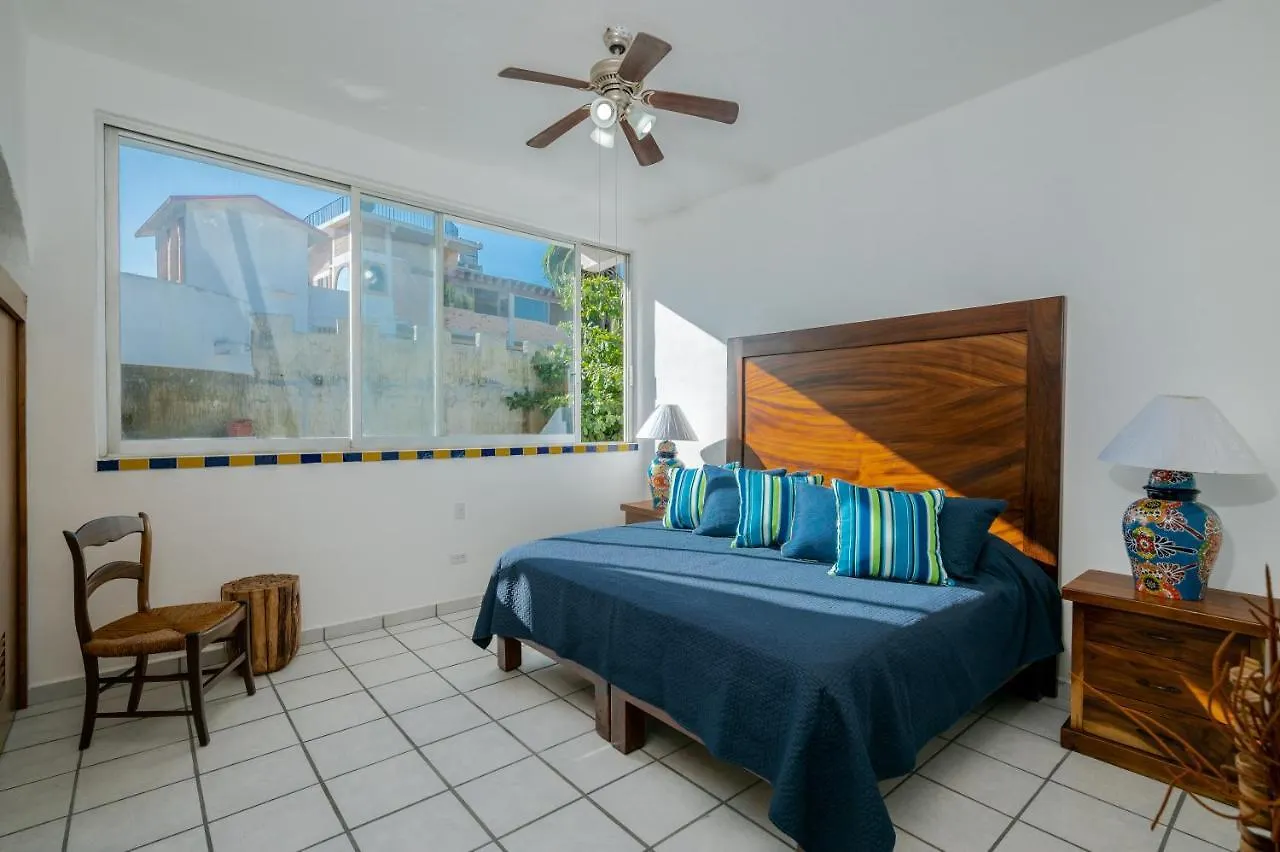 Hotel Dance Studio & Swimming Pool Puerto Vallarta Mexiko